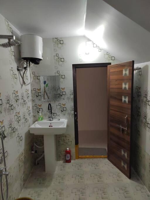 Ferienwohnung Gangi Kota North Flat Kovvur Exterior foto